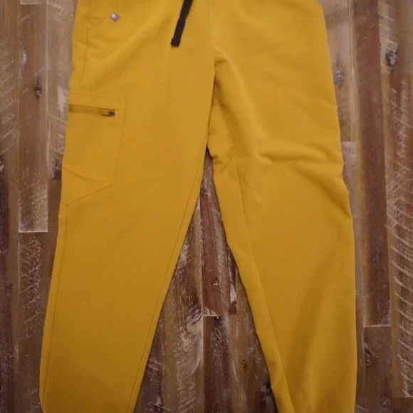 Figs Women’s RARE FIND Mustard Yellow Scrub Set. XS. - Picture 5 of 10